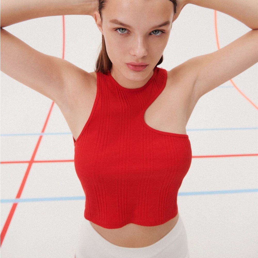 Zara asymmetrical red crop top